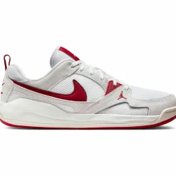 Nike · CMFT ERA