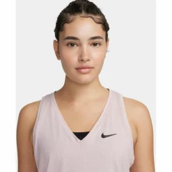 Nike · Court Victory