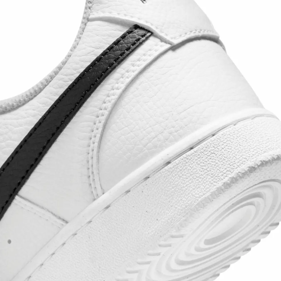 Nike · Court Vision