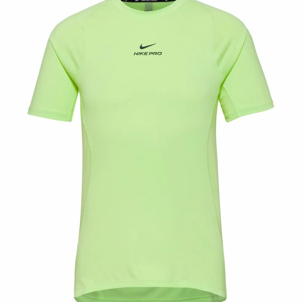 Nike · DF