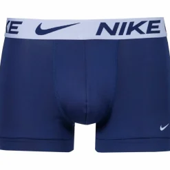 Nike · Essential Micro