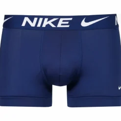 Nike · Essential Micro