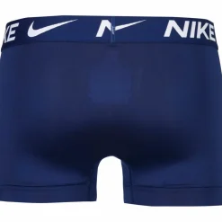 Nike · Essential Micro