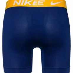 Nike · ESSENTIAL MICRO