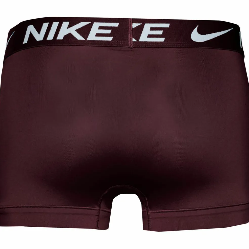 Nike · Essential Micro