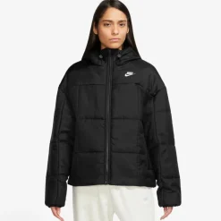 Nike · Essentials