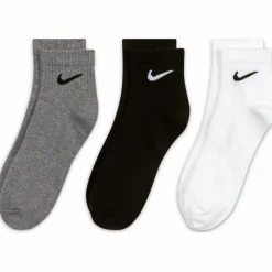 Nike · EVERYDAY