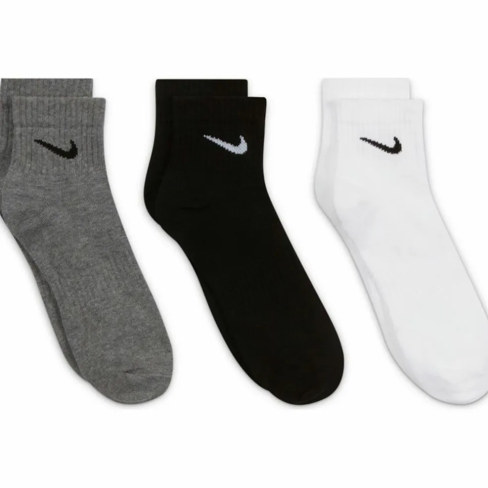 Nike · EVERYDAY