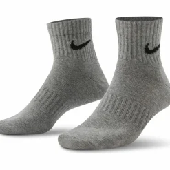 Nike · EVERYDAY