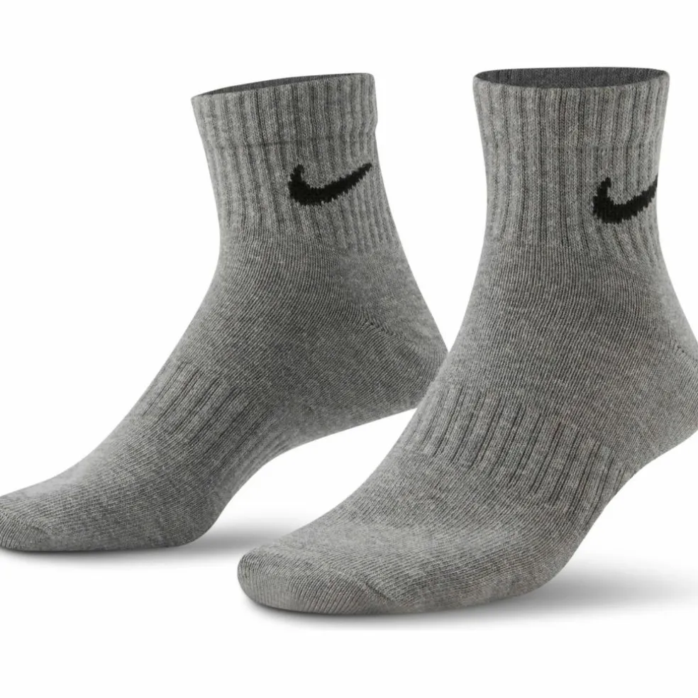 Nike · EVERYDAY