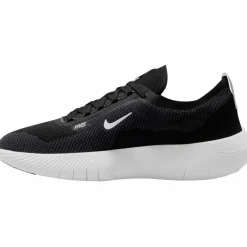 Nike · FREE 2025