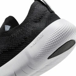 Nike · Free RN
