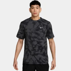 Nike · HYVERSE