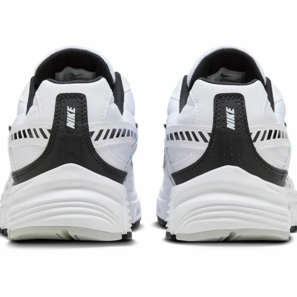 Nike · Initiator