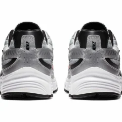 Nike · Initiator