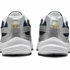 Nike · Initiator
