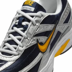 Nike · Initiator