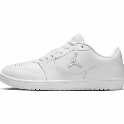 Nike · JORDAN COURT CONNECT