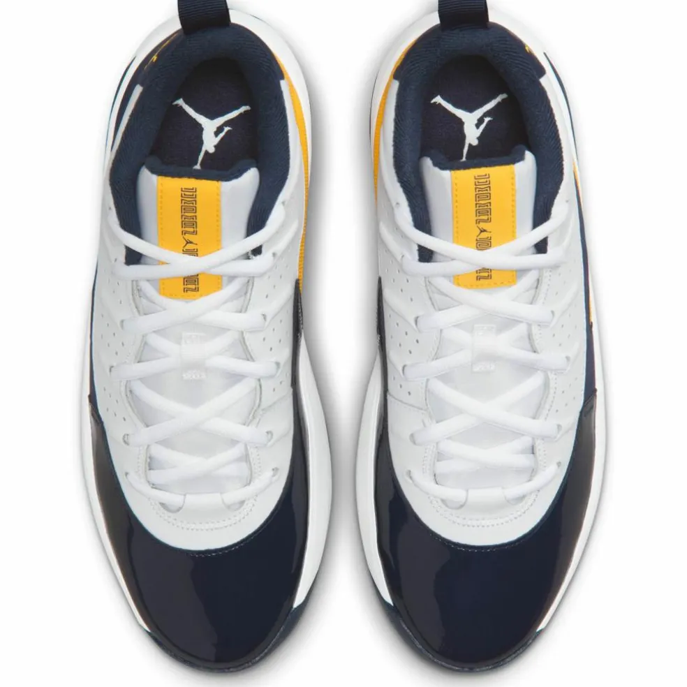 Nike · JORDAN MAX AURA 7