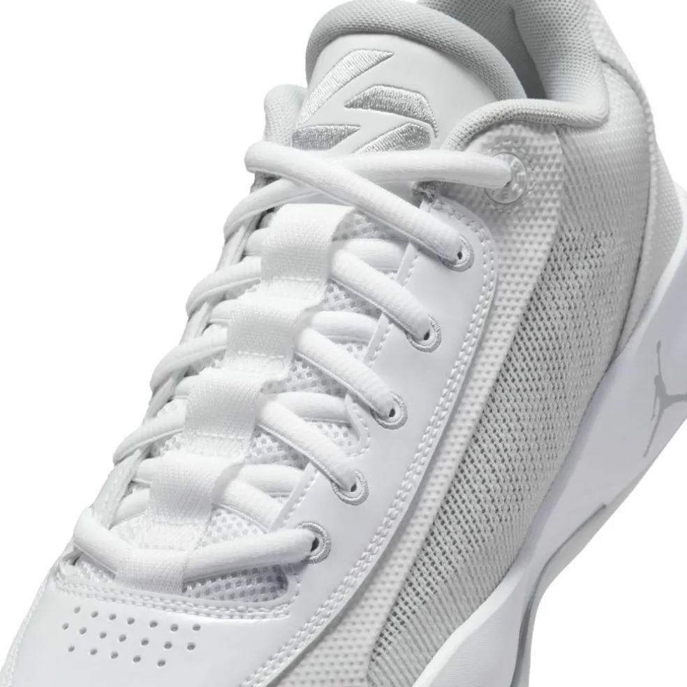 Nike · LUKA .77