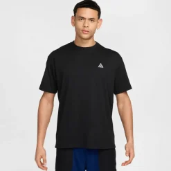 Nike · M90