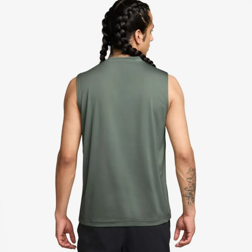 Nike · M J DF SPT ESS SLVS TOP