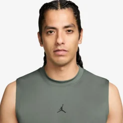 Nike · M J DF SPT ESS SLVS TOP