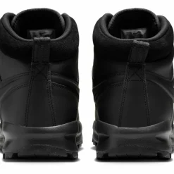 Nike · MANOA
