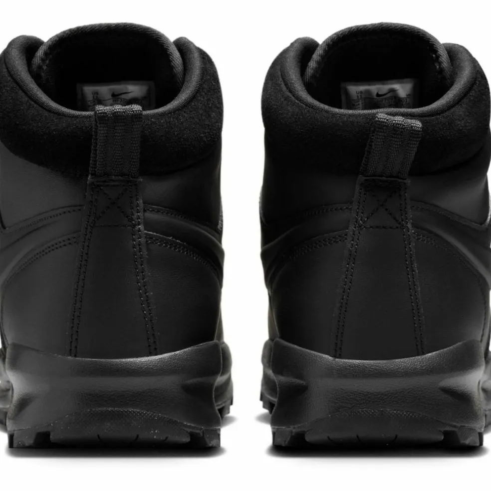 Nike · MANOA