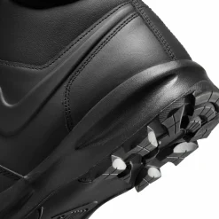 Nike · MANOA