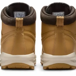 Nike · MANOA