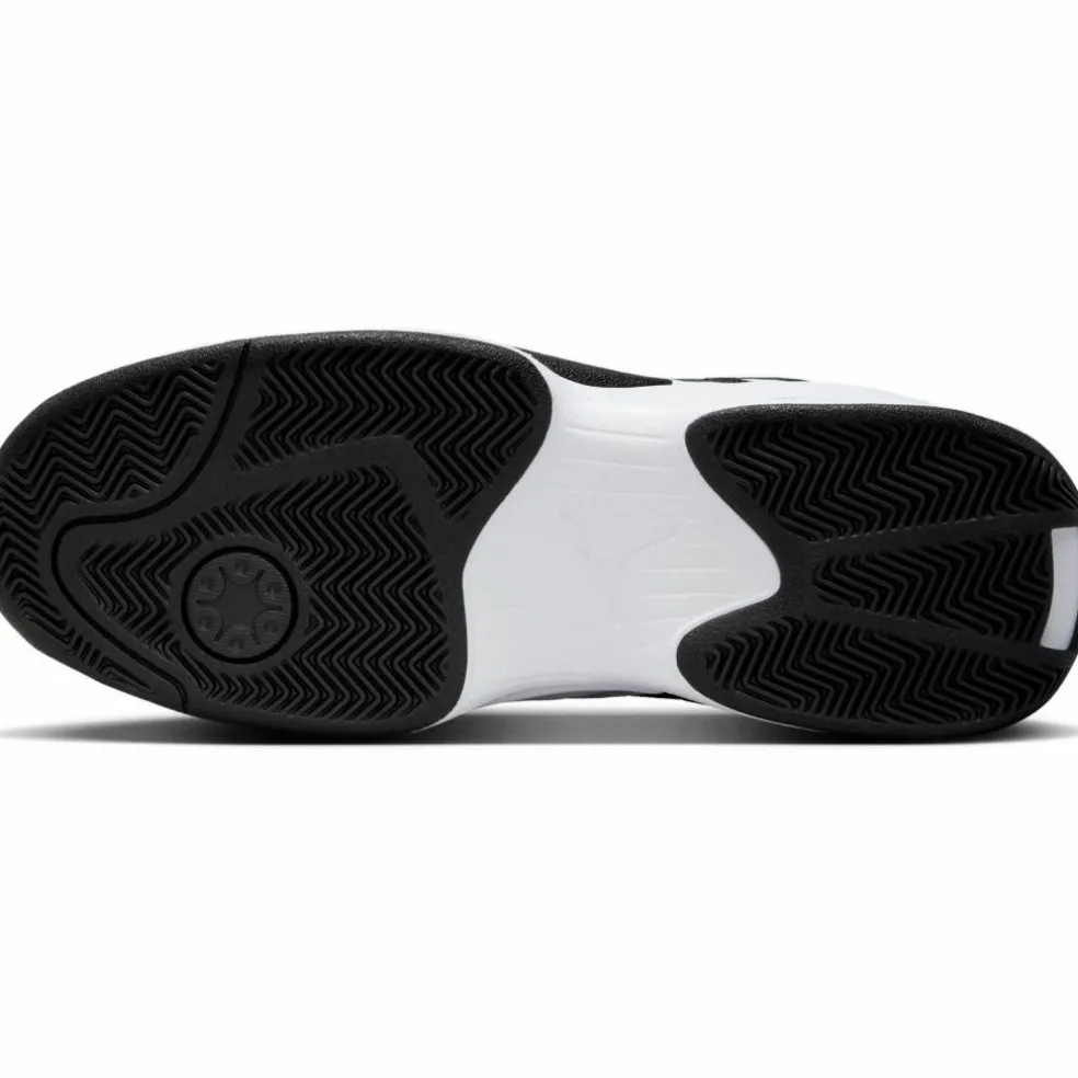 Nike · MAX AURA 6