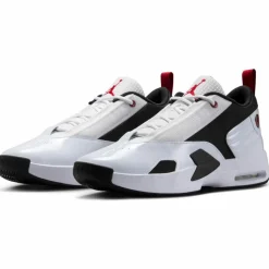 Nike · MAX AURA 6
