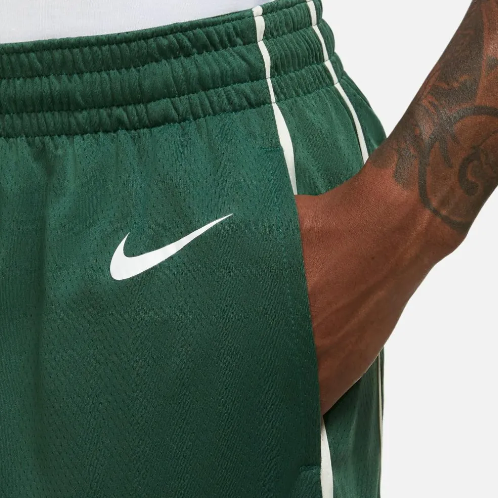 Nike · MILWAUKEE BUCKS