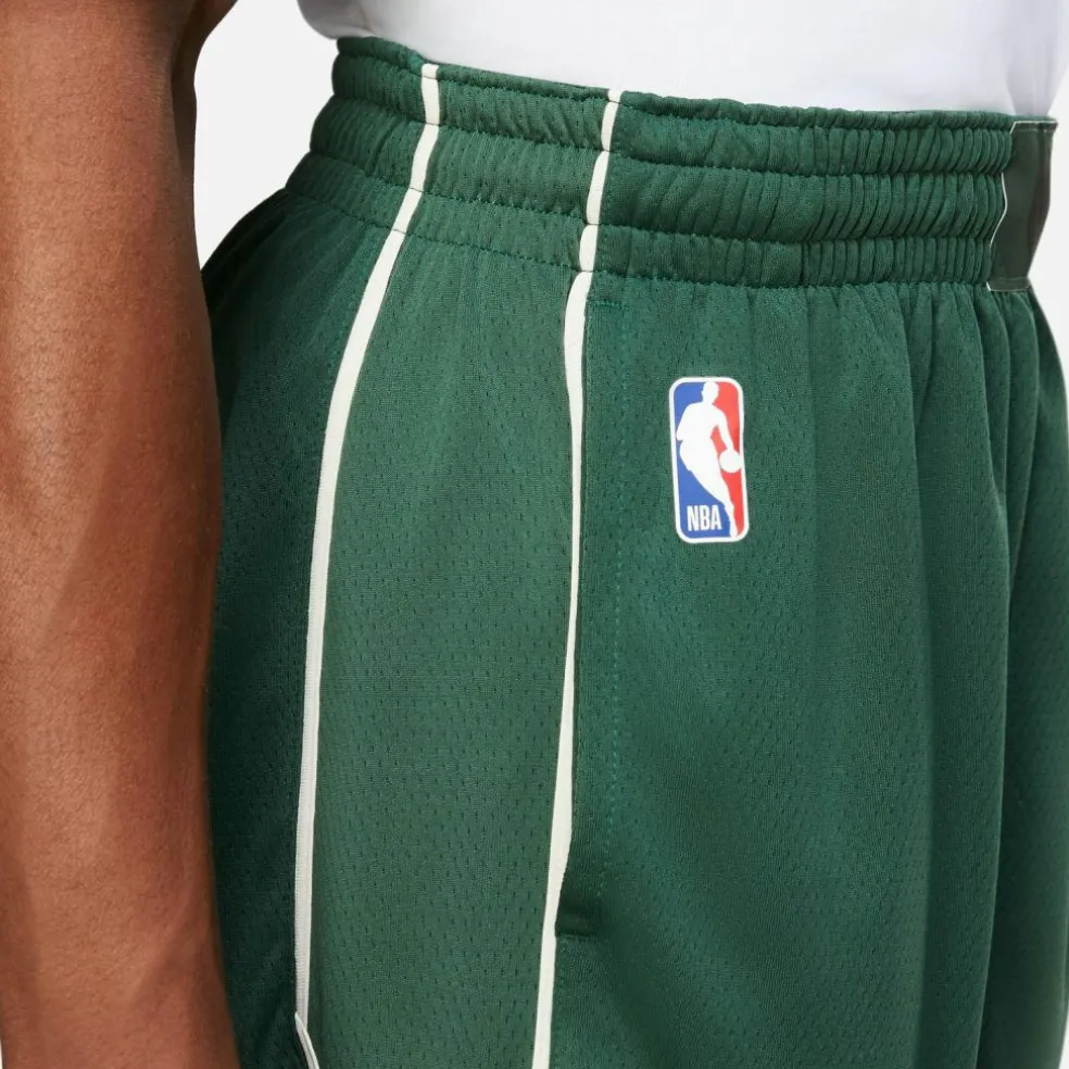 Nike · MILWAUKEE BUCKS