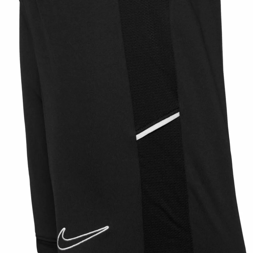 Nike · Nike Academy25