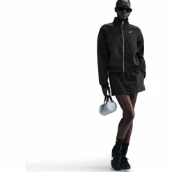 Nike · NSW