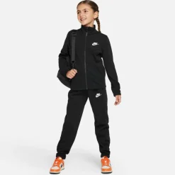 Nike · NSW