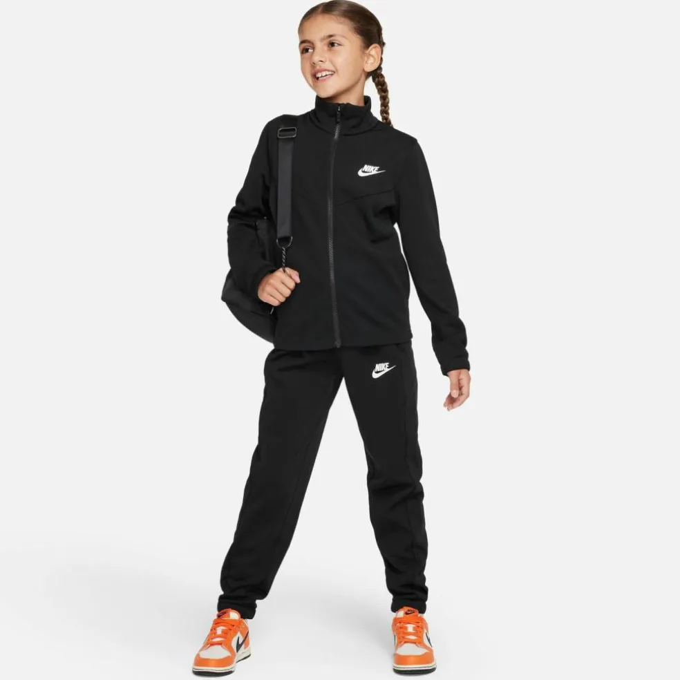 Nike · NSW