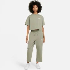 Nike · NSW