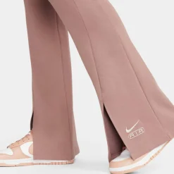 Nike · NSW