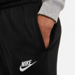 Nike · NSW