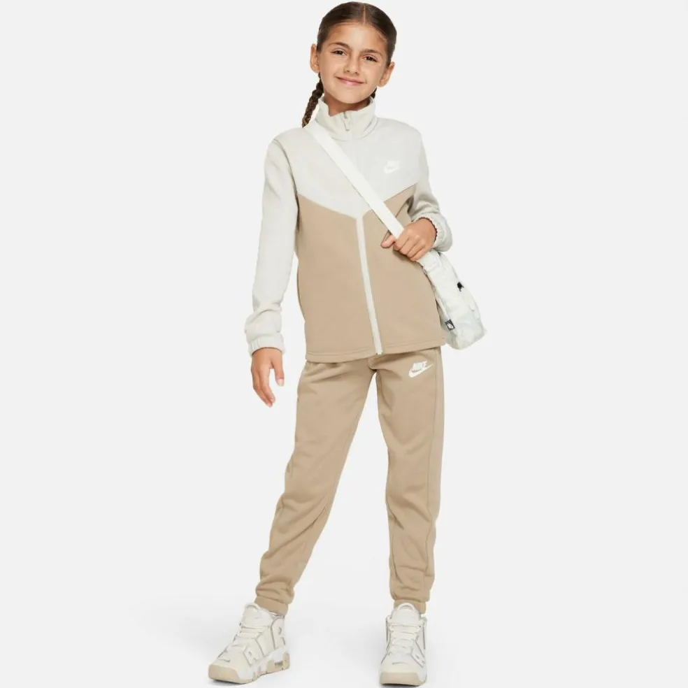 Nike · NSW