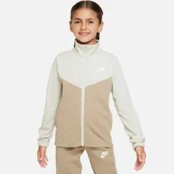 Nike · NSW