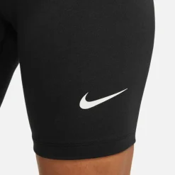 Nike · NSW