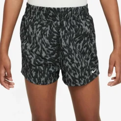 Nike · ONE