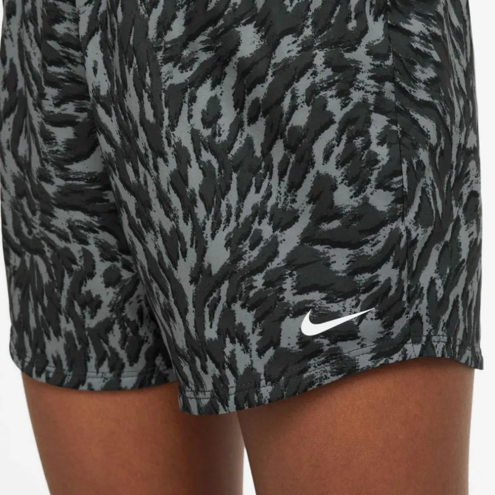 Nike · ONE