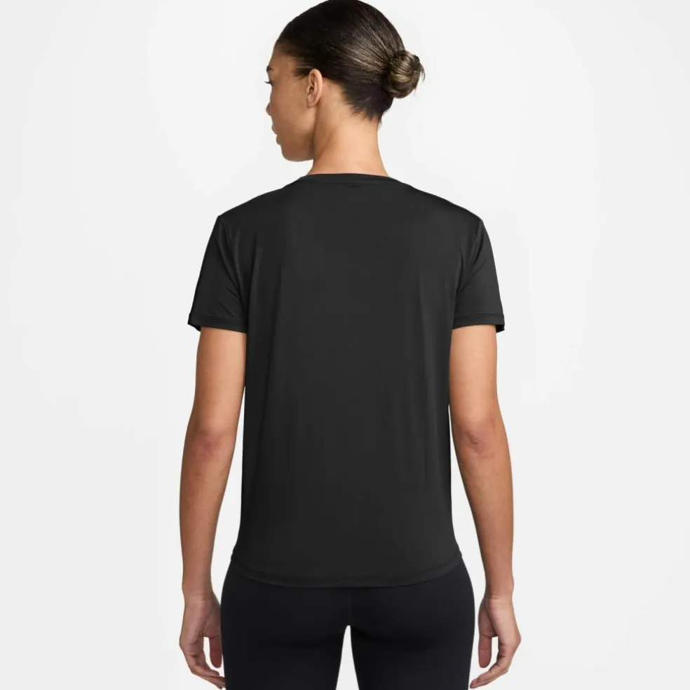 Nike · ONE CLASSIC