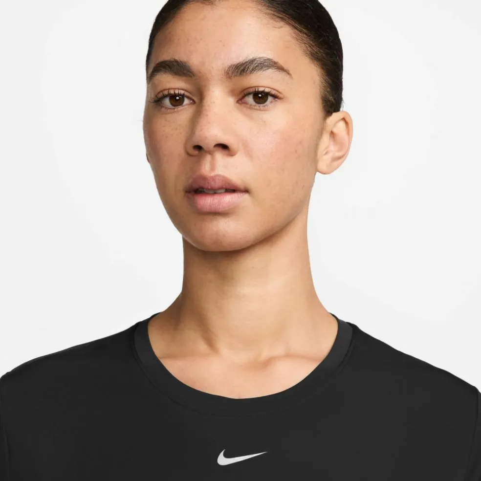 Nike · ONE CLASSIC
