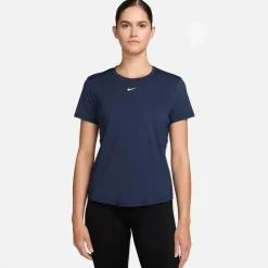 Nike · ONE CLASSIC